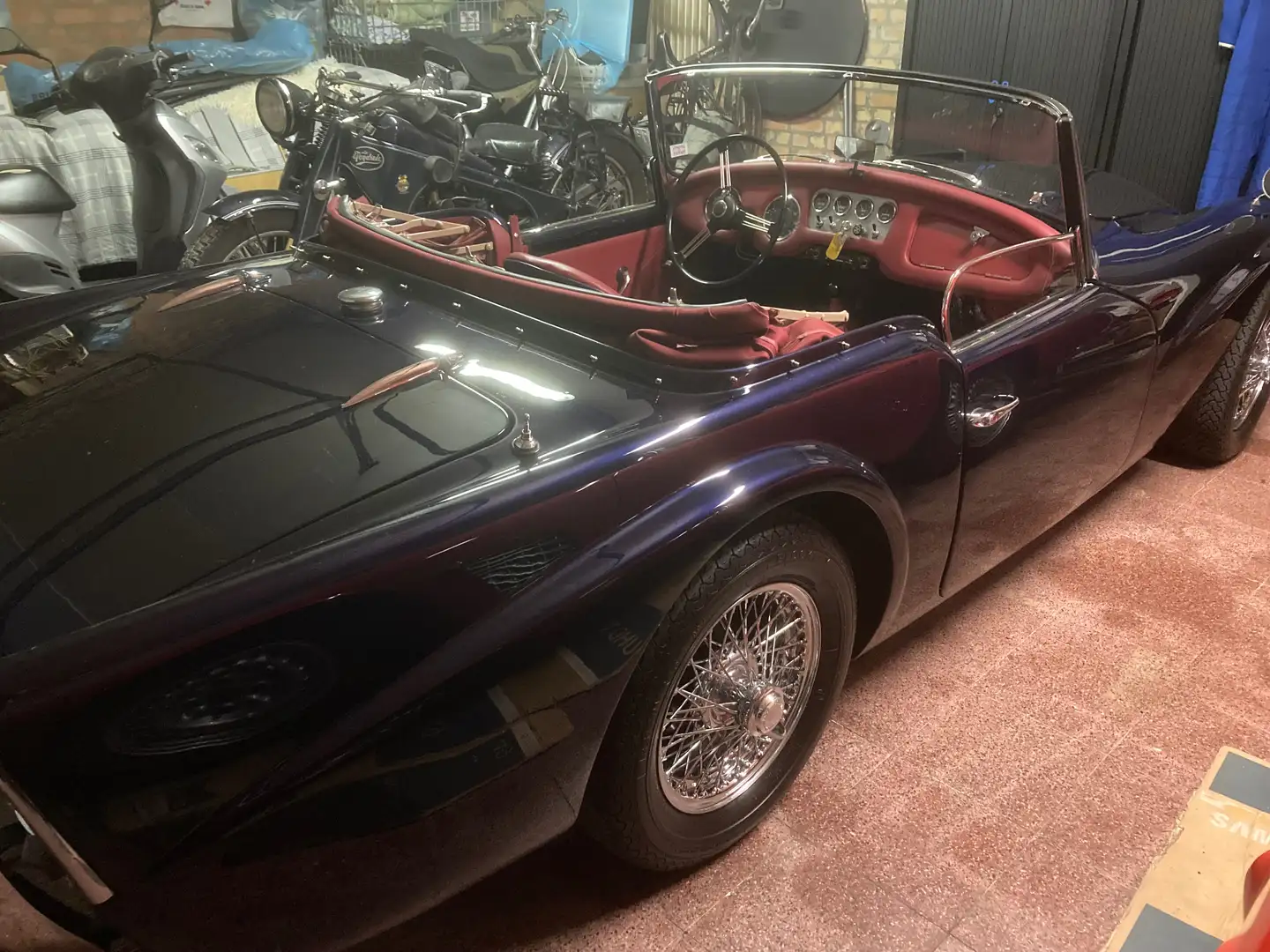Daimler Dart SP250 Azul - 2