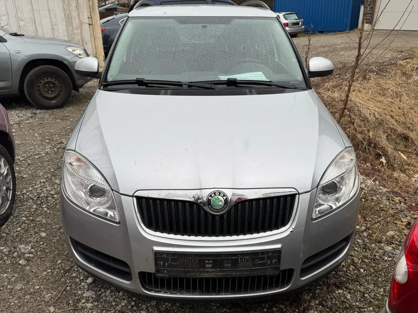 Skoda Fabia Ambiente 1,4 Benzine / Klima / Aluflegen Grijs - 1
