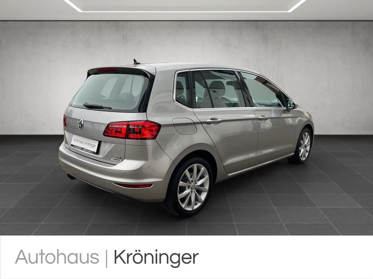 Volkswagen Golf Sportsvan VII Highline 1.4 TSI DSG AHK Navi Šedá - 2