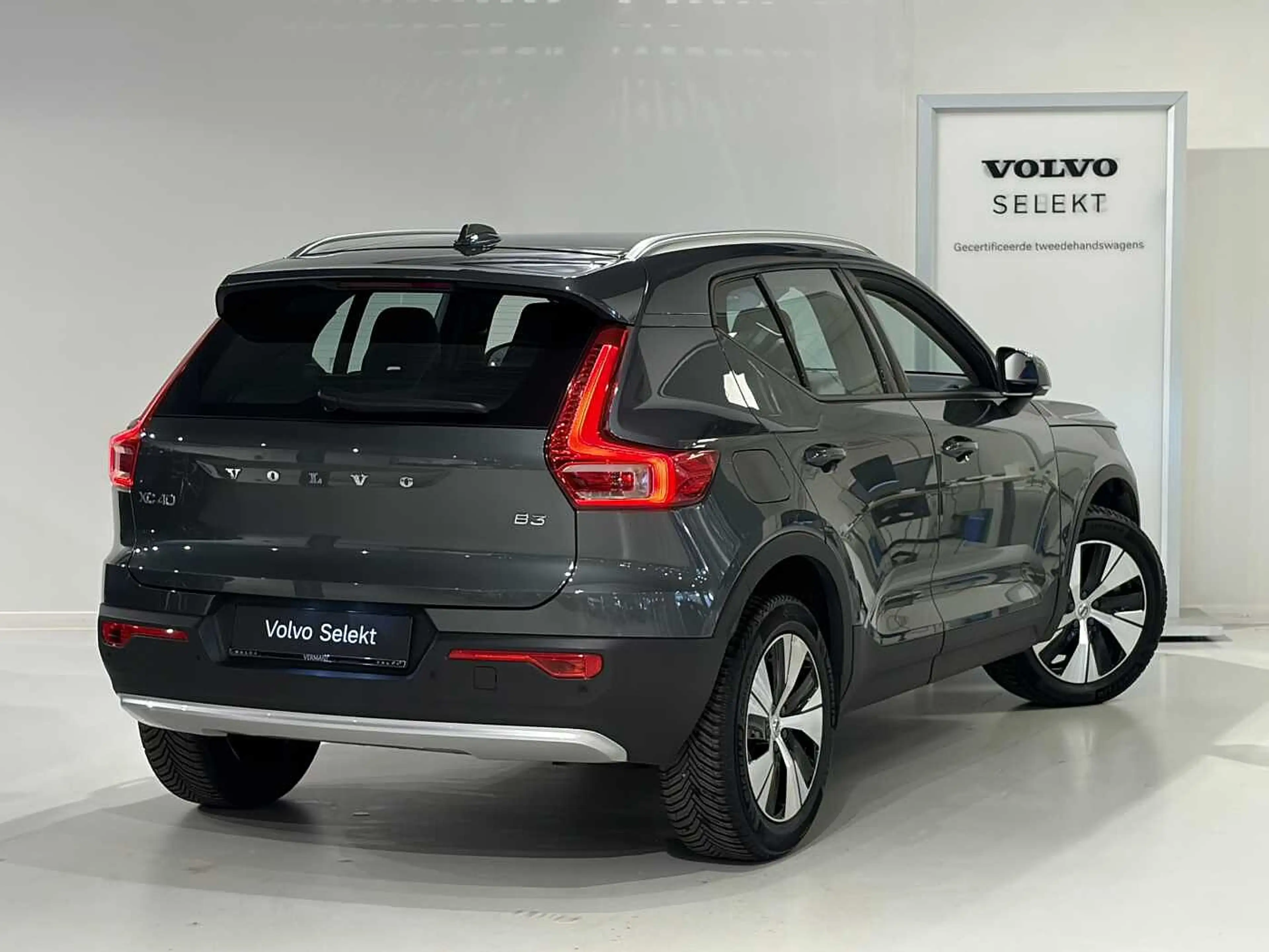 Volvo XC40 B3 Mild Hybride + LEDER/PDC VOOR EN ACHTER — photo 2