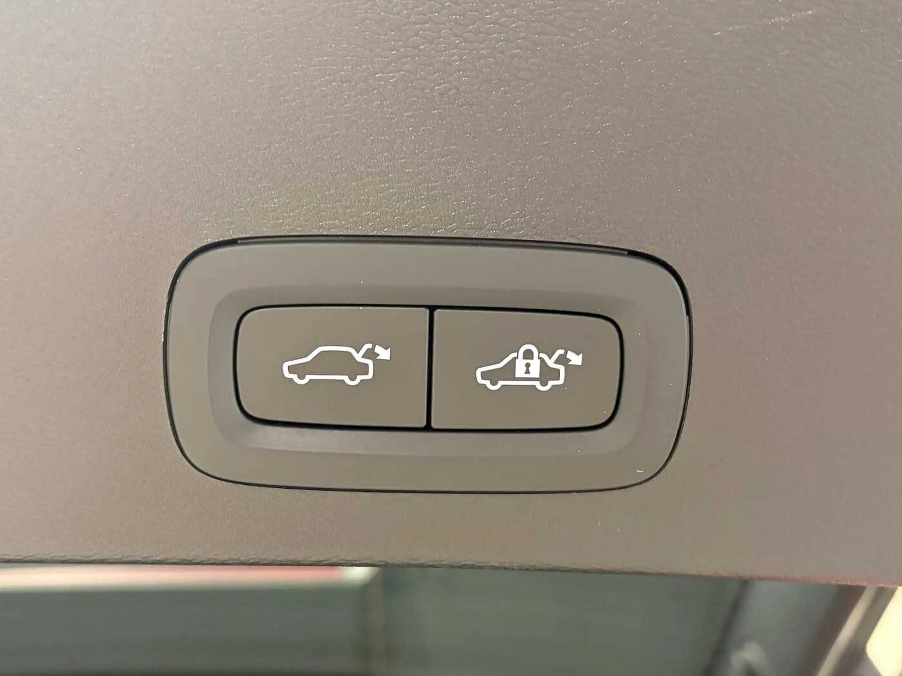 Volvo XC40 B3 Mild Hybride + LEDER/PDC VOOR EN ACHTER — photo 11