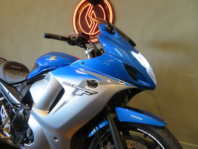 Suzuki GSX 650 - foto 5