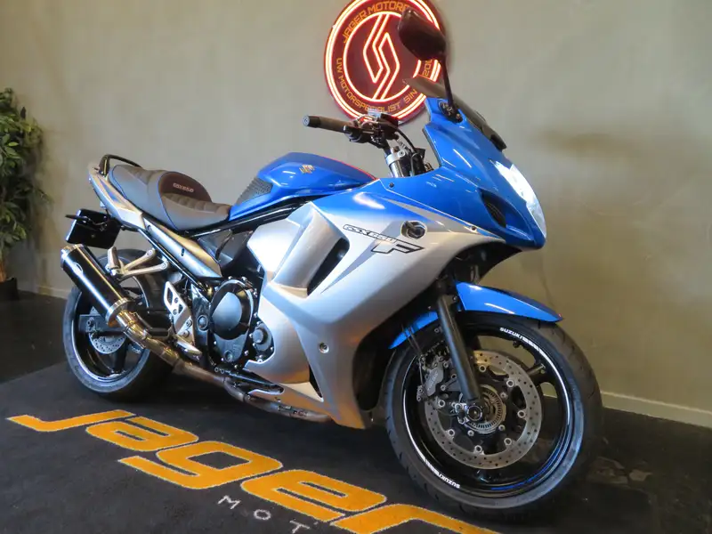 Suzuki GSX 650 - foto 2