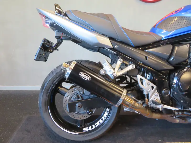 Suzuki GSX 650 - foto 8