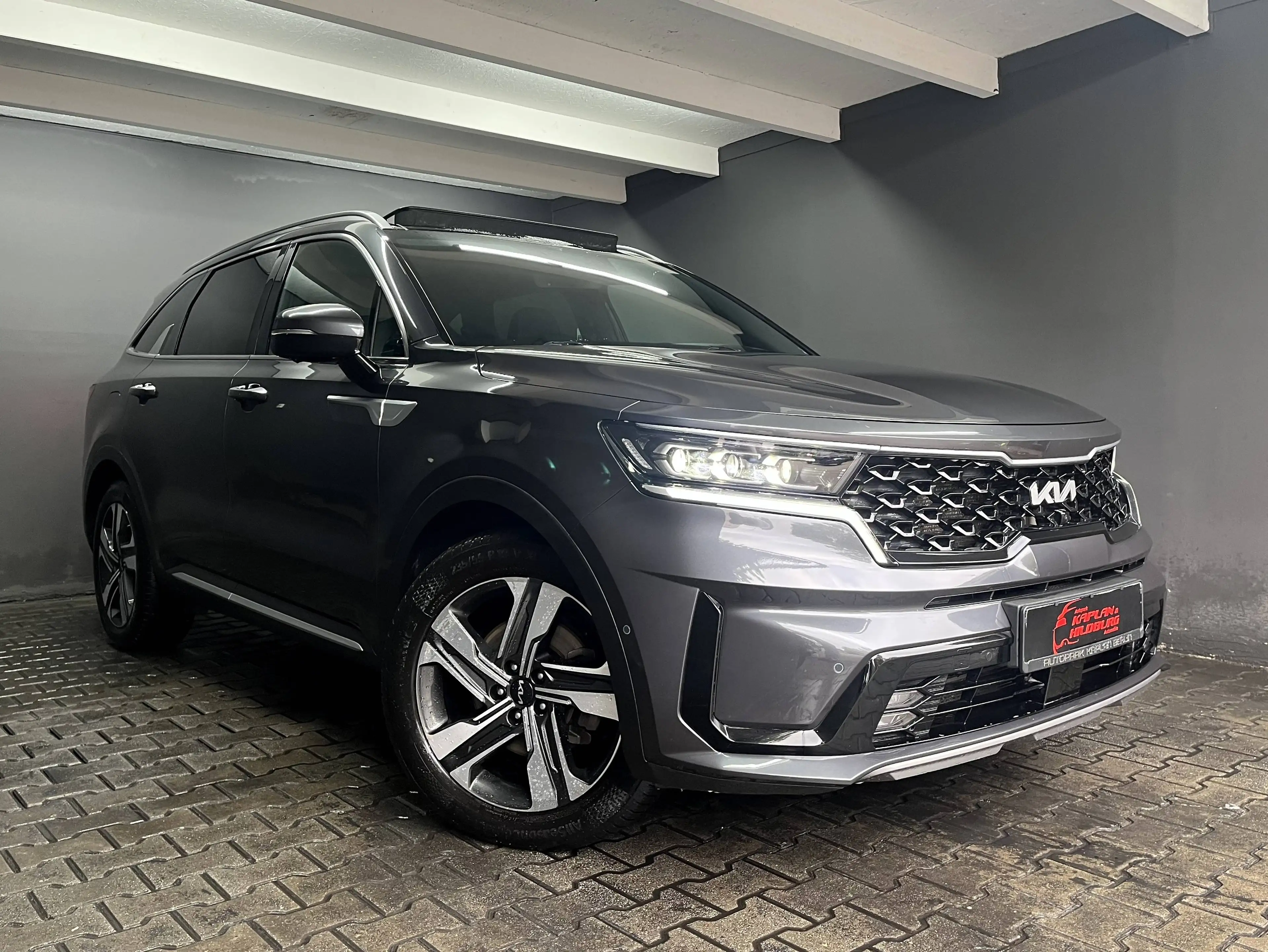 Kia Sorento Platinum 4WD Plug-In, PANO, 360°,ACC — photo 3