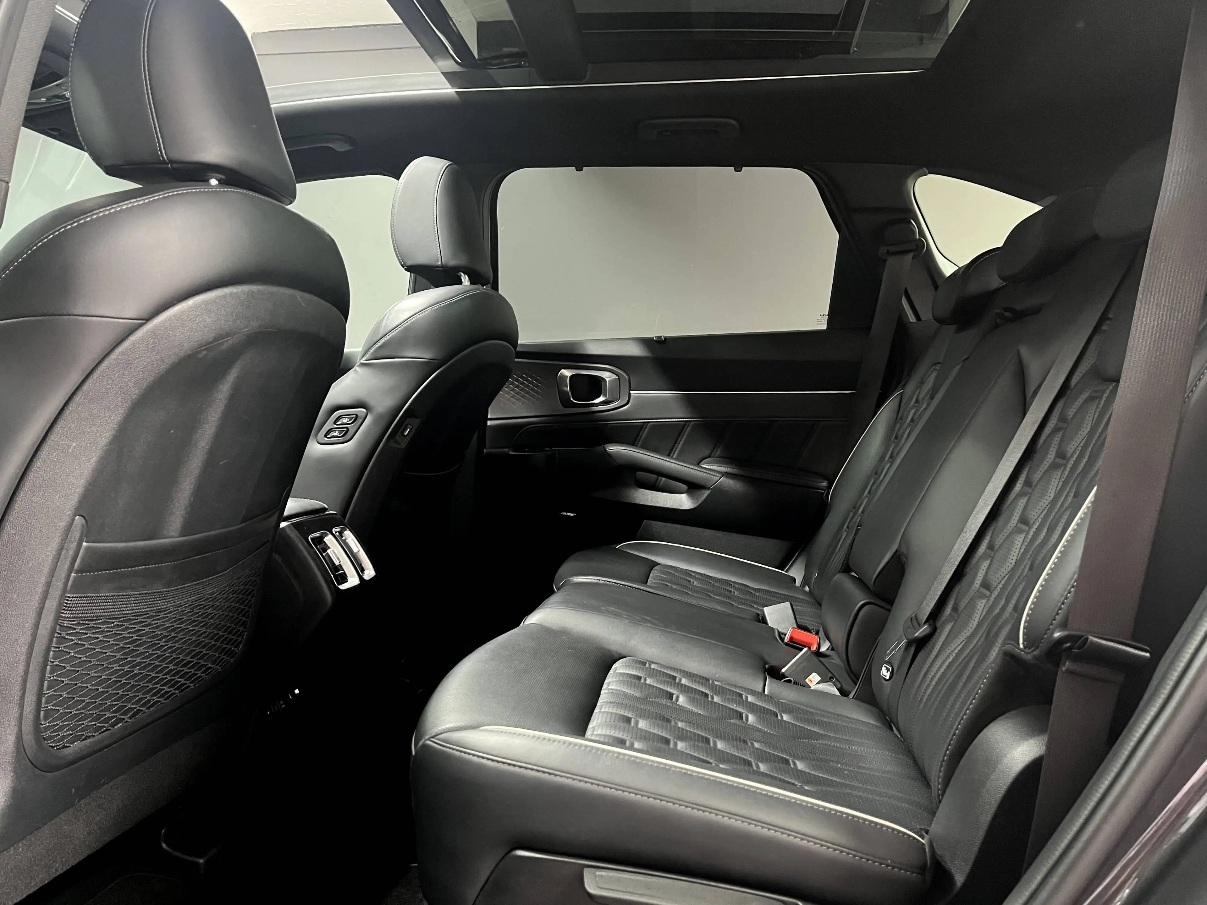 Kia Sorento Platinum 4WD Plug-In, PANO, 360°,ACC — photo 14