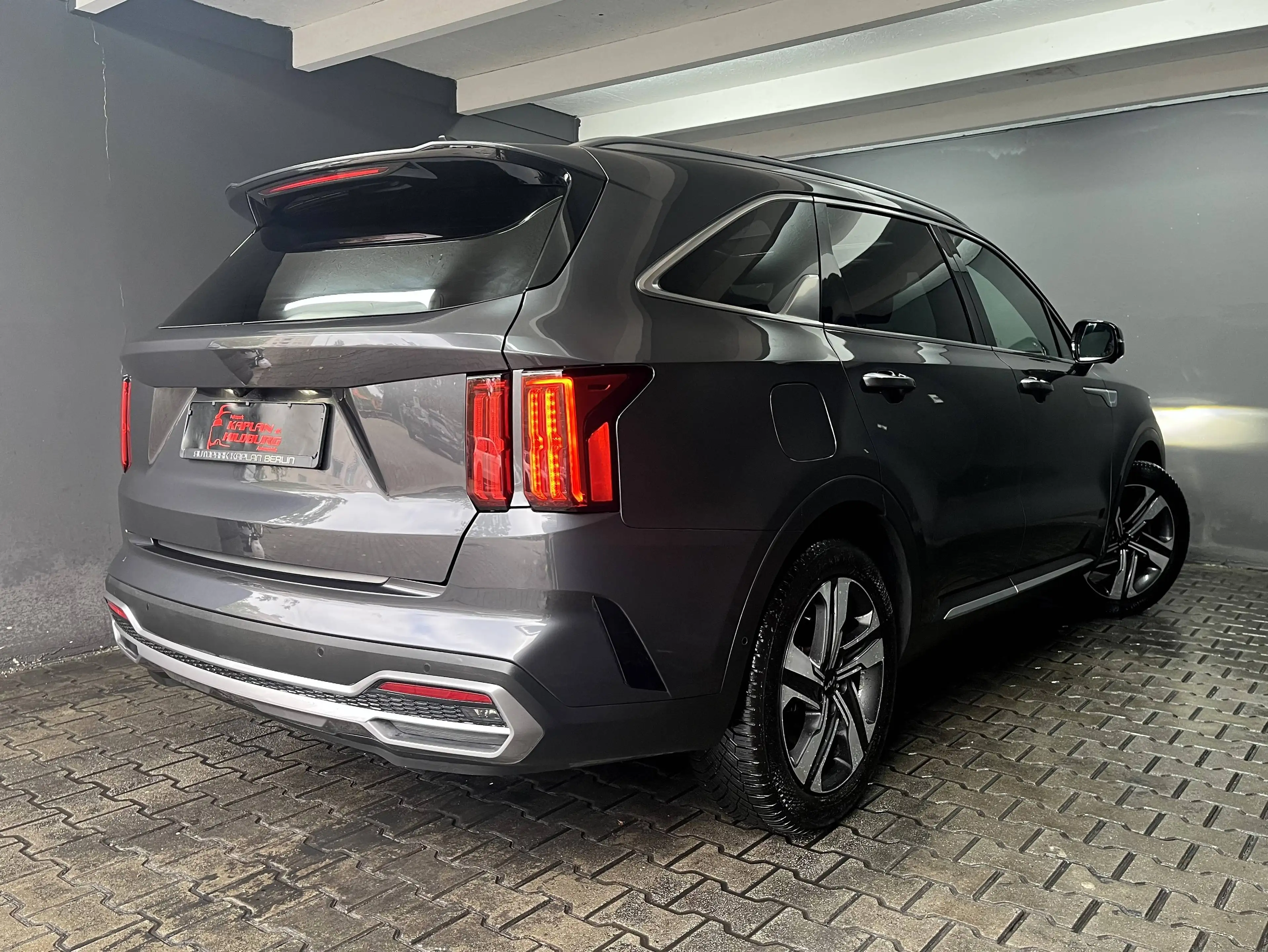 Kia Sorento Platinum 4WD Plug-In, PANO, 360°,ACC — photo 4