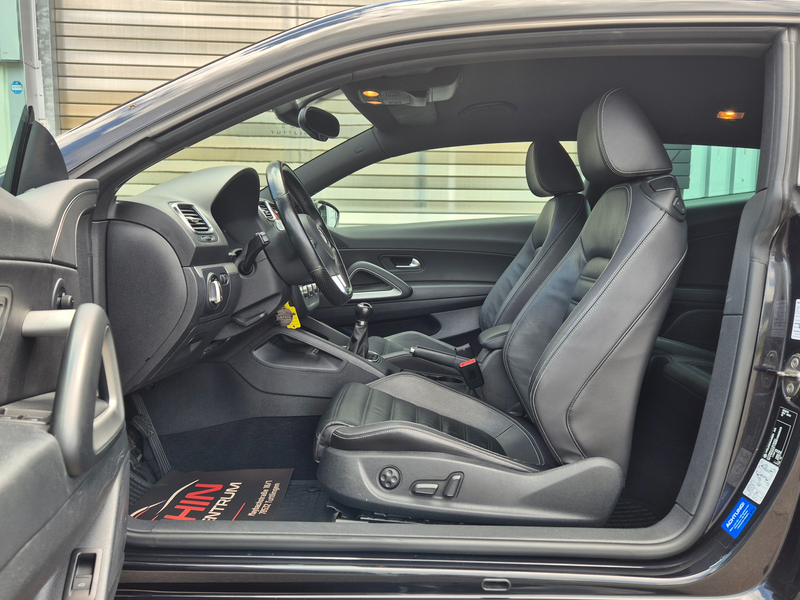 Volkswagen Scirocco 1.4 TSI Leder BiXenon Navi PDC — photo 9