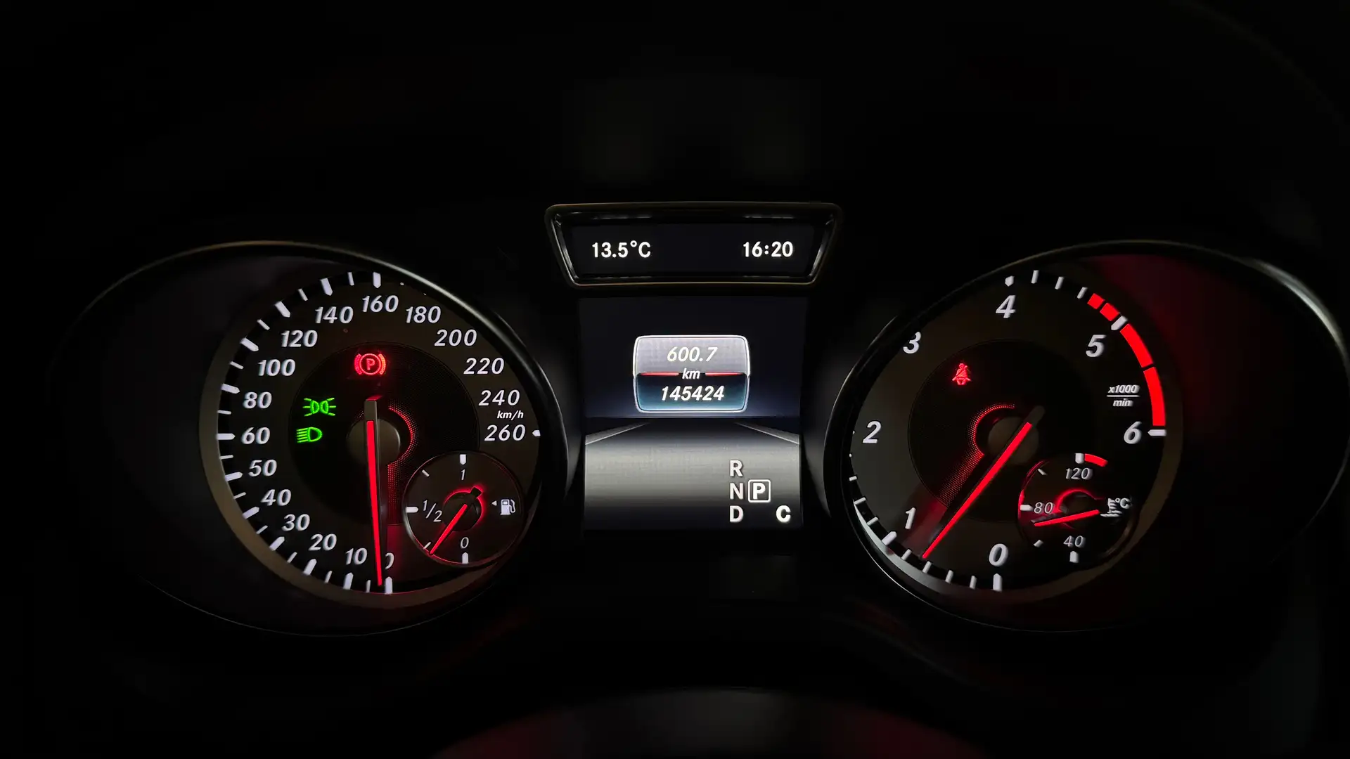 Mercedes-Benz CLA 220 CLA 220 d Shooting Brake Aut. 4-matic Schwarz - 2