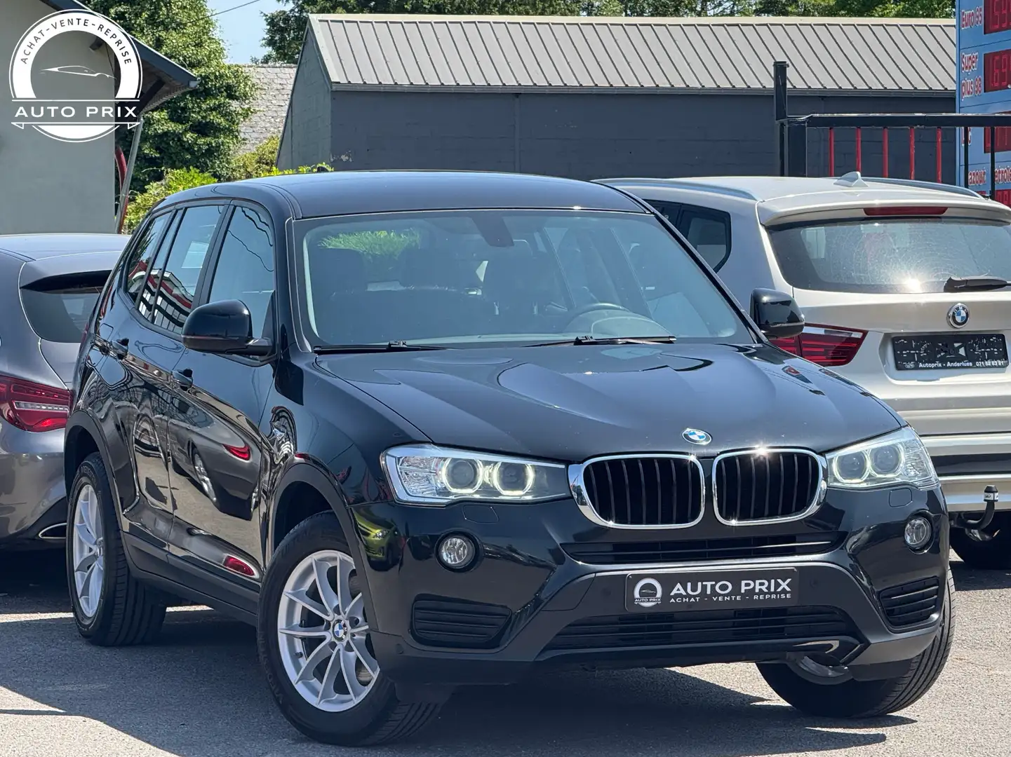 BMW X3 2.0 d sDrive18 Navi Xénon Cuir 1Er Main Carnet Noir - 2