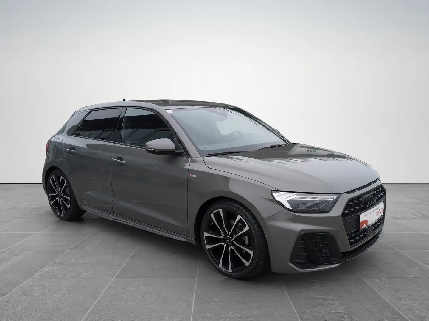 Audi A1 30 TFSI S line Grau - 2