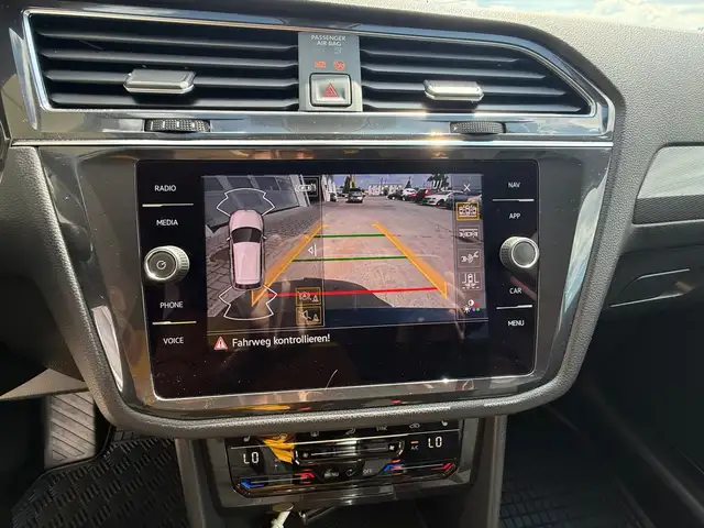 Volkswagen Tiguan Allspace view 14