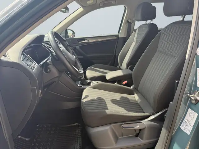Volkswagen Tiguan Allspace view 7