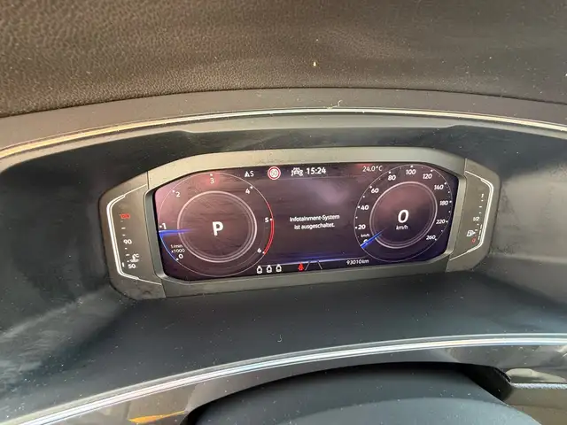 Volkswagen Tiguan Allspace view 10