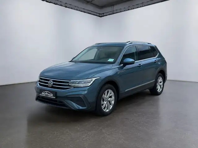 Volkswagen Tiguan Allspace view 2