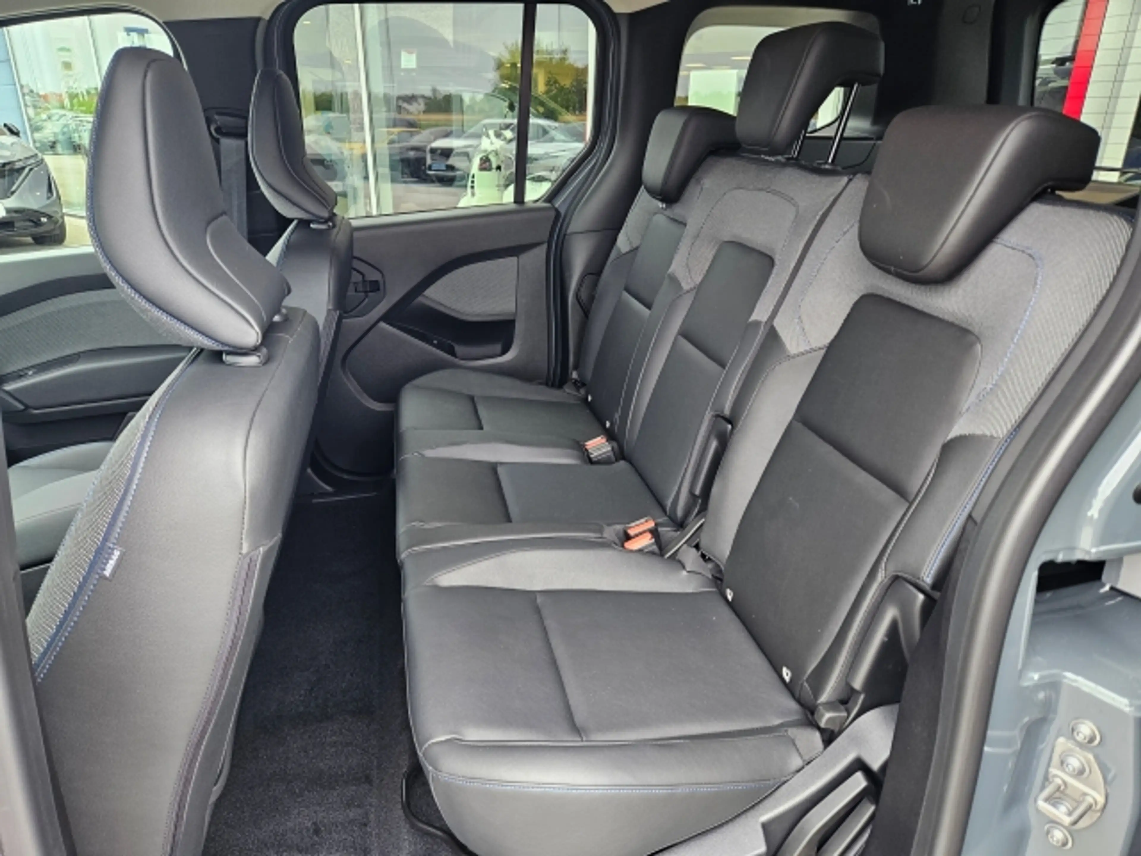 Nissan Townstar EV Tekna 45 kWh 122PS*23.500.-* — photo 8