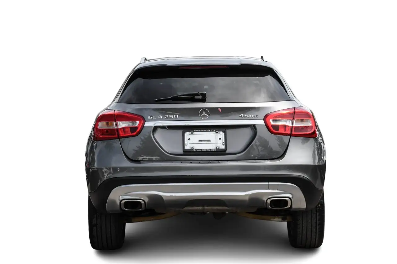 Mercedes-Benz GLA снимка Mercedes-Benz GLA