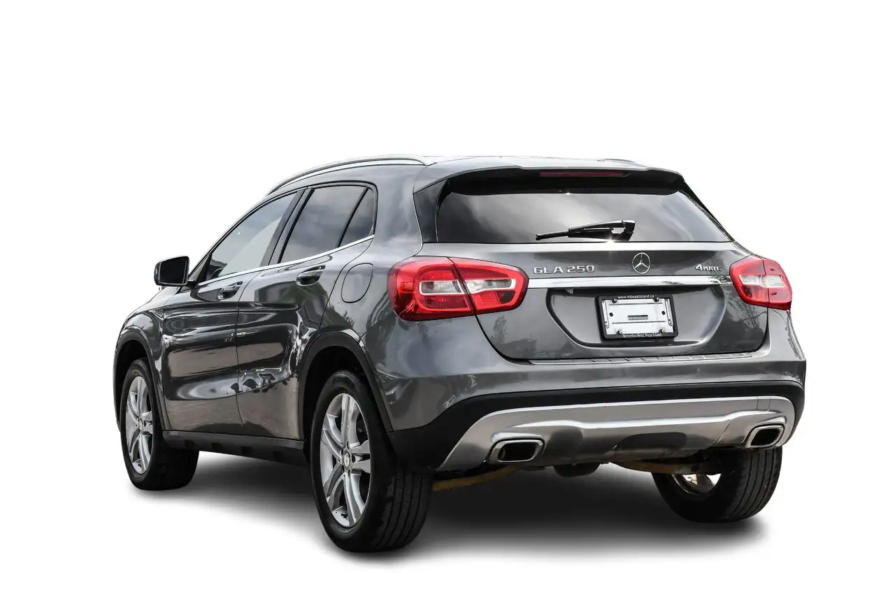 Mercedes-Benz GLA снимка Mercedes-Benz GLA