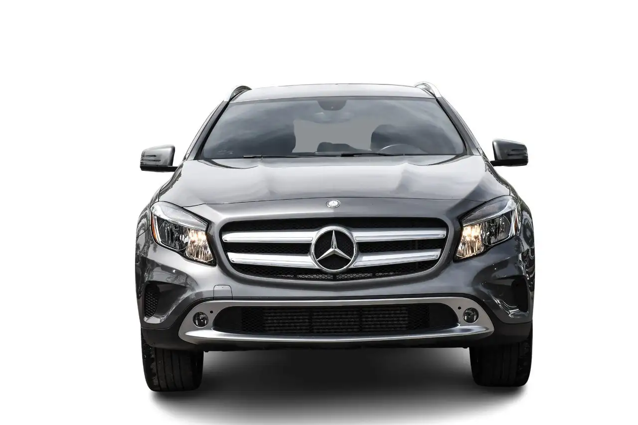 Mercedes-Benz GLA снимка Mercedes-Benz GLA