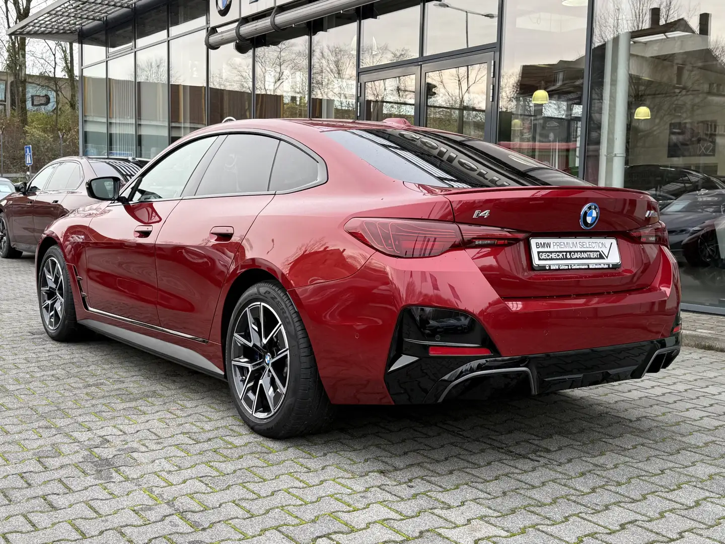 BMW i4 M50 xDrive M Sport // Leas.ab EUR619,-inkl. Rot - 2