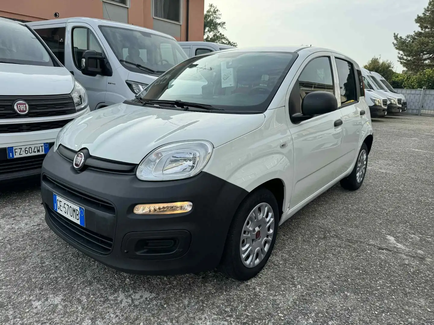 Fiat Panda 1.0 GSE S&S Hybrid Pop Van 2 posti Blanc - 1