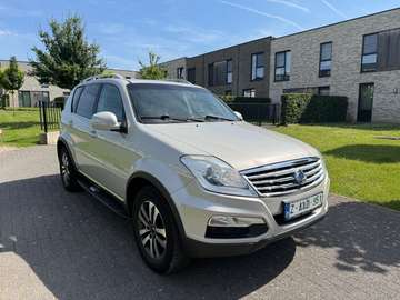 Rexton 2.0 RX200e-Xdi 4WD 7 Pl. Sapphire