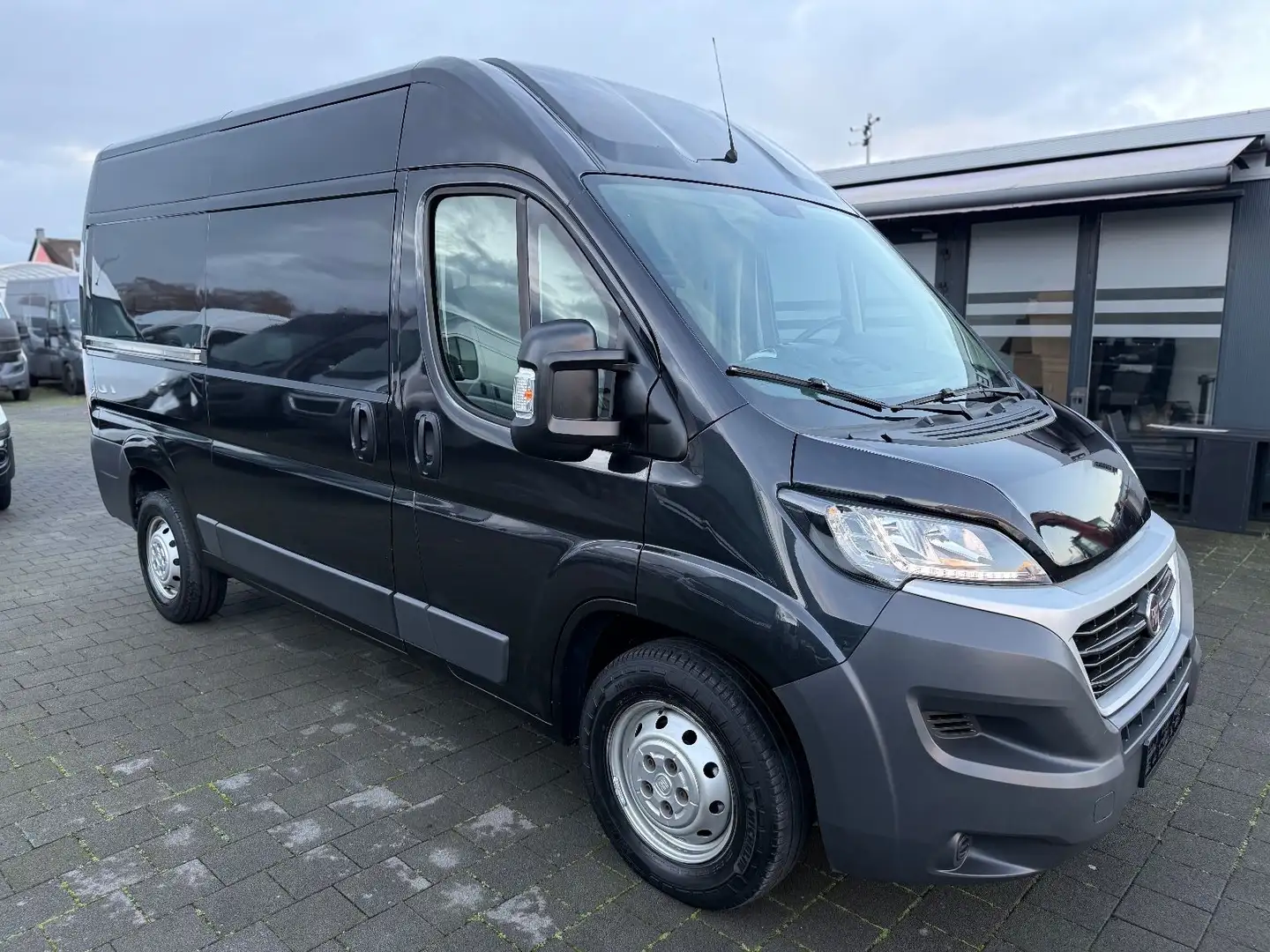 Fiat Ducato Maxi L2H2 2.3 150 LED 3t AHK TüV Service Schwarz - 1