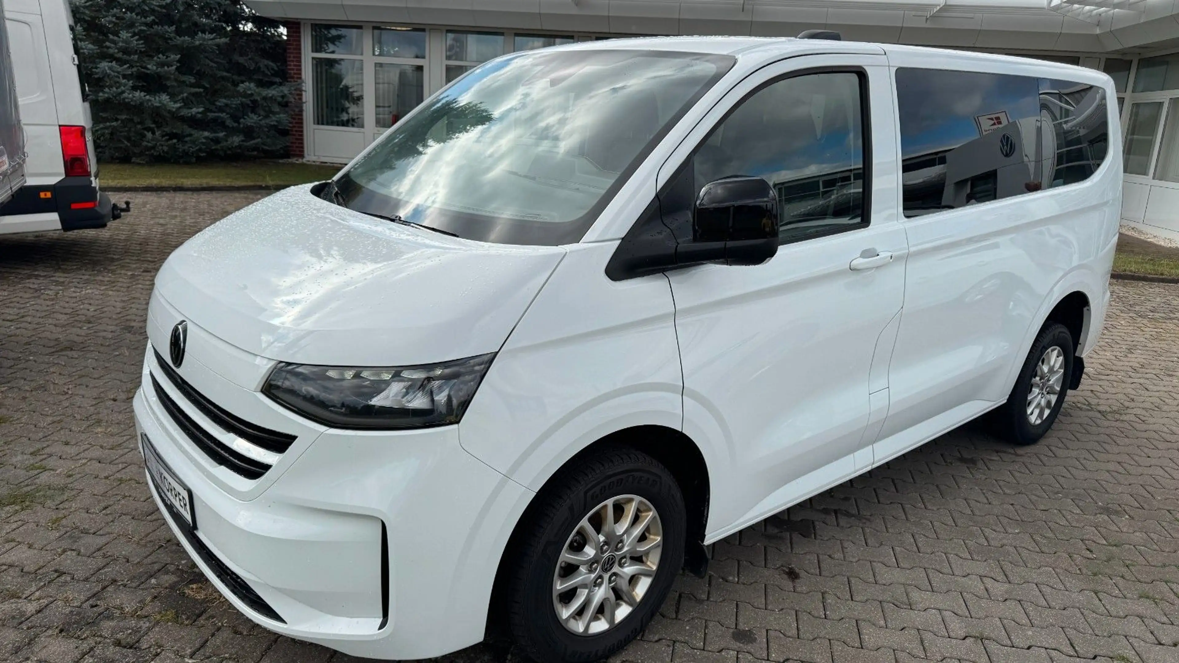 Volkswagen T7 Caravelle KR 2.0 TDI Life