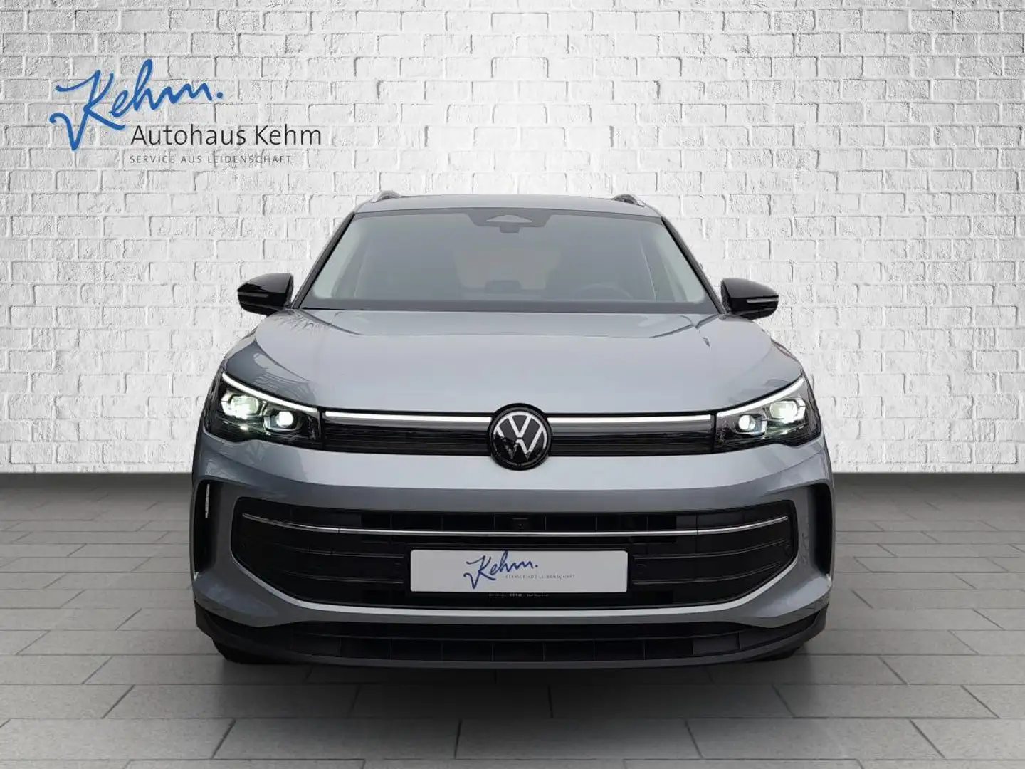 Volkswagen Tiguan Goal GOAL 1,5 eTSI AHK|360|MATRIX|ACC|NAVI Silber - 2