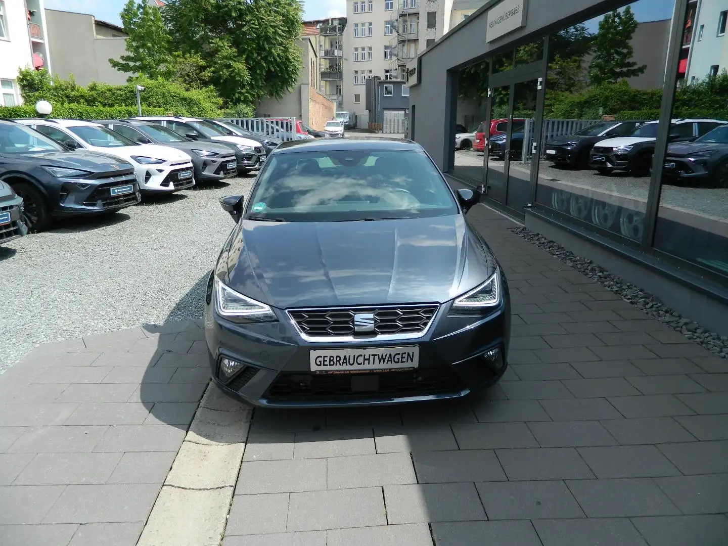 SEAT Ibiza FR 1.0 TSI DSG Voll LED/Sitzheiz/Navi/DAB+/ Šedá - 2