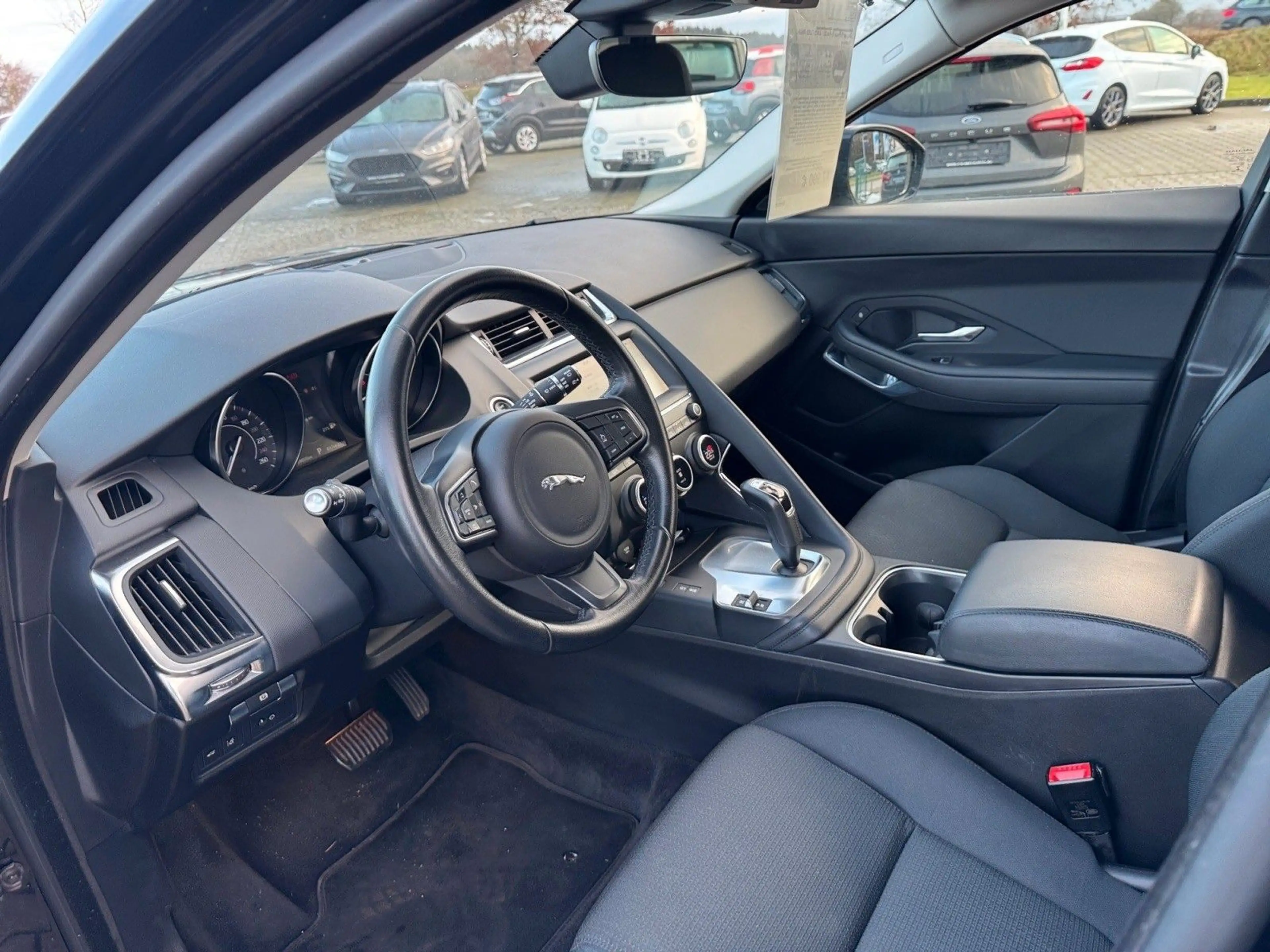 Jaguar E-Pace E-PACE AWD / 1. Jahr Garantie incl. — photo 10