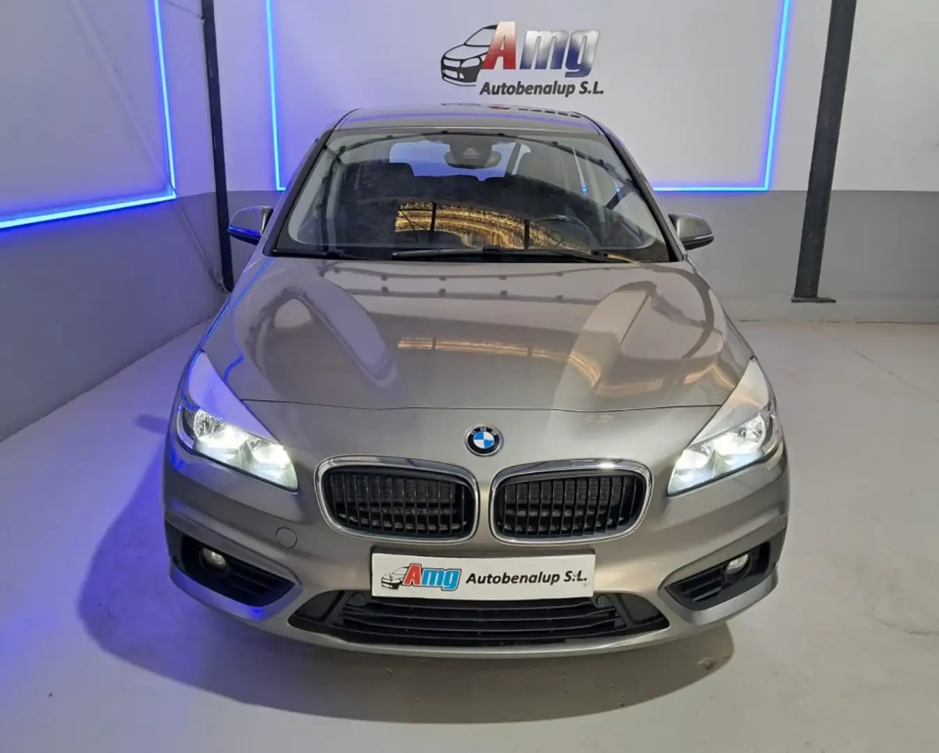 BMW BMW Serie 2 Berlina Manual de 5 Puertas Beige - 2