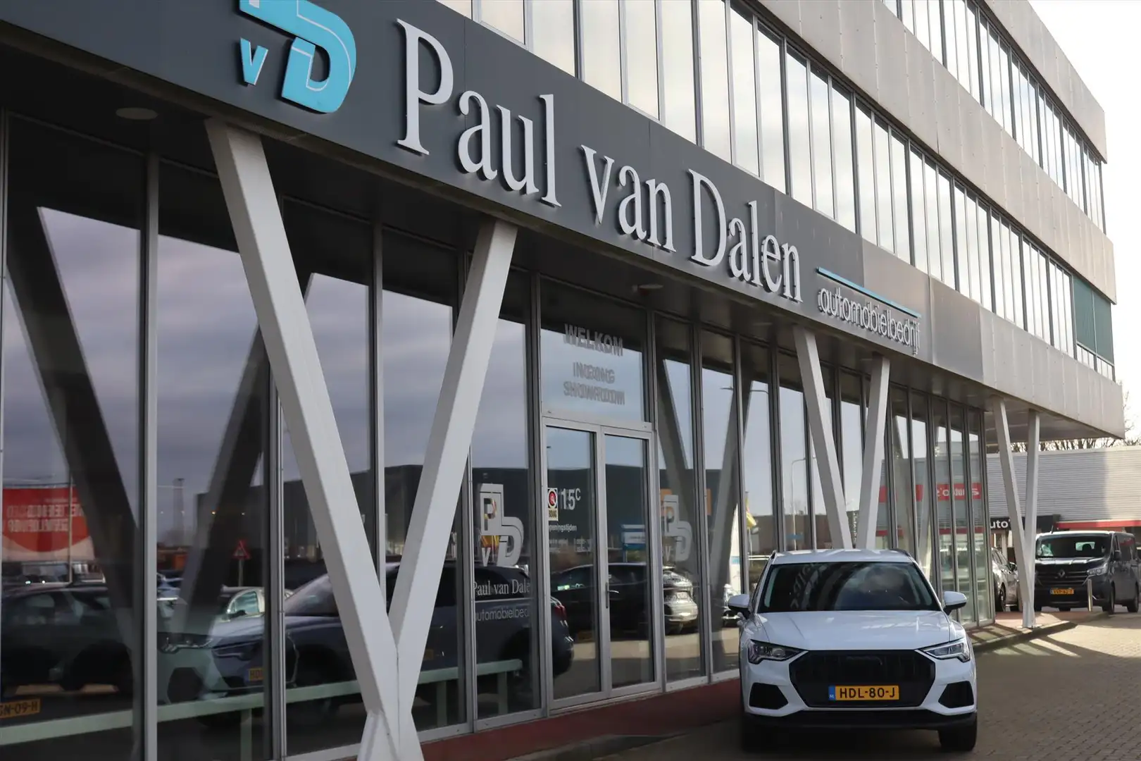 Audi Q3 45TFSIe 245PK PHEV AUTOMAAT BLACK E.D. Navi Carpla Blanco - 2