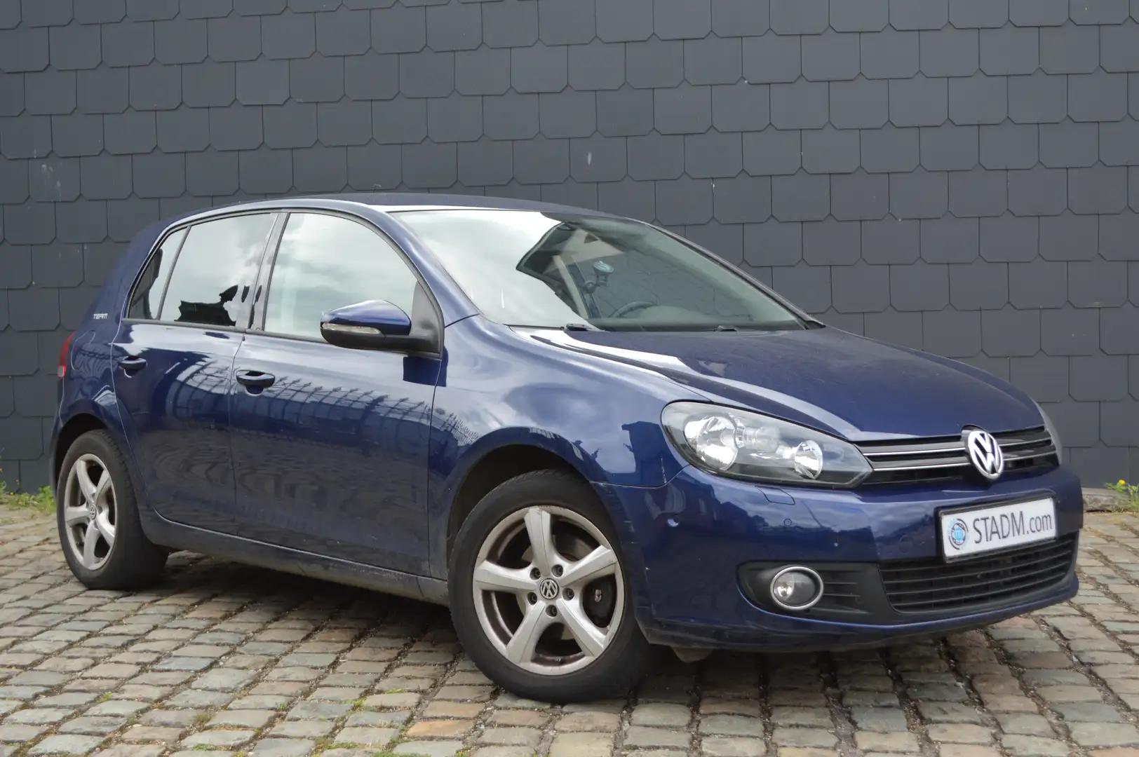 Volkswagen Golf 1.2 TSI Trendline Airco Sieges chauffant Park assi Bleu - 1