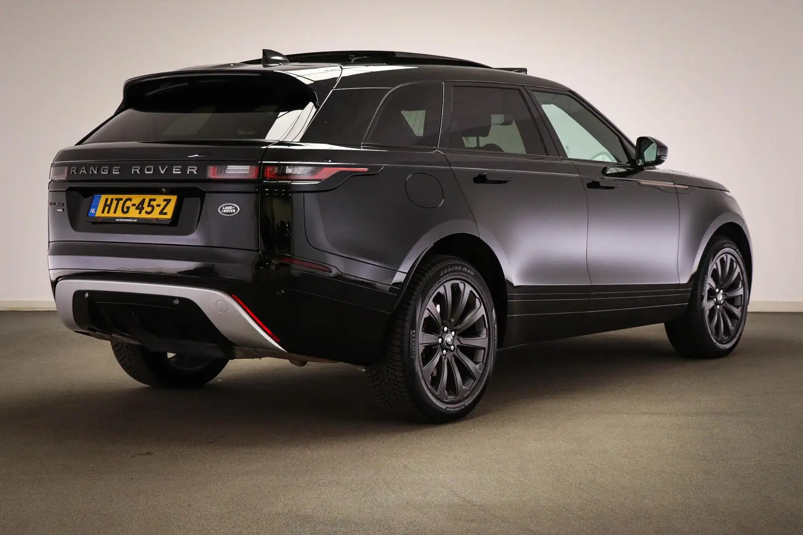 Land Rover Range Rover Velar 2.0 P400e Edition | DRIVER PACK | PANORAMADAK | ST Zwart - 2
