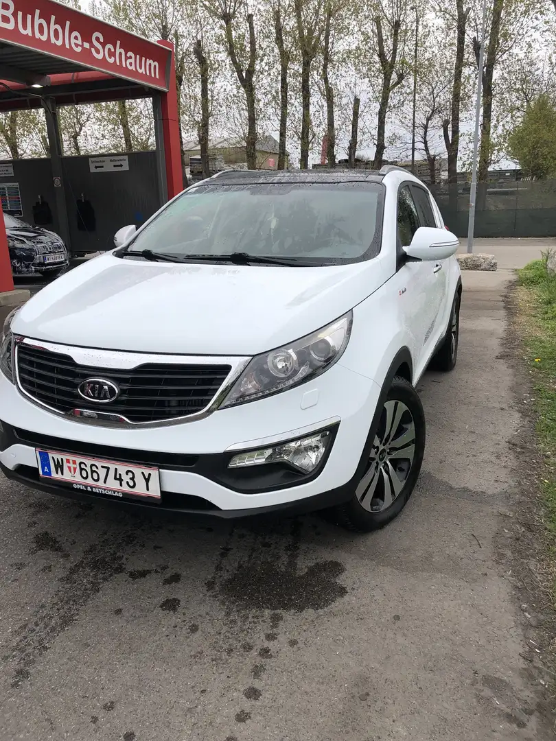 Kia Sportage Active Pro 2,0 CRDi 4WD DPF Aut. Weiß - 1