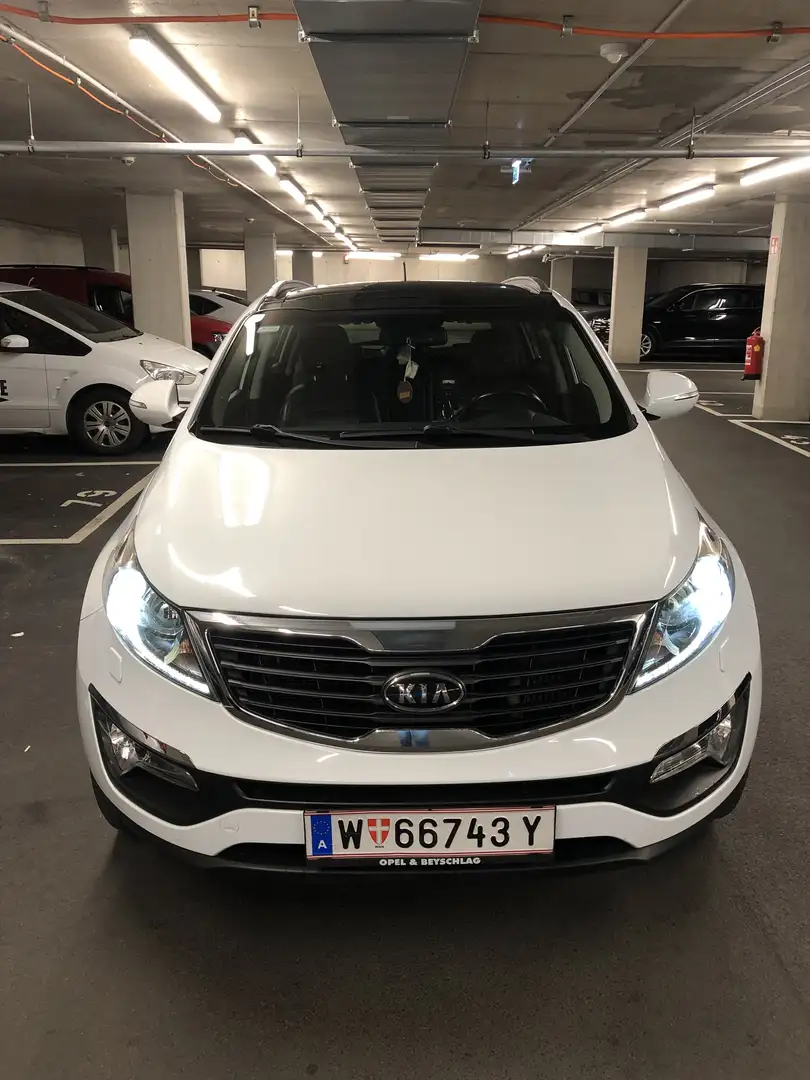 Kia Sportage Active Pro 2,0 CRDi 4WD DPF Aut. Weiß - 2
