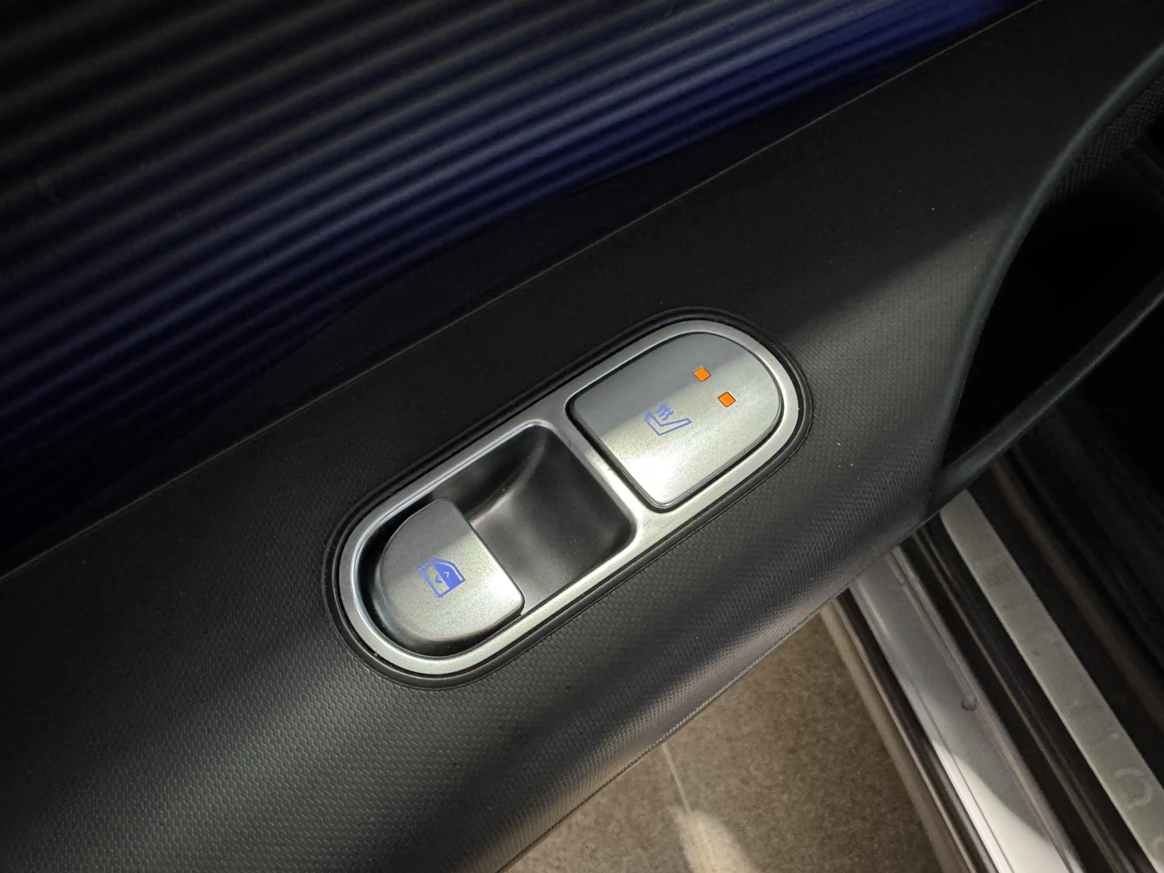 Hyundai IONIQ 6 Techniq R.Cam Navi Wärmepumpe HUD 4WD — photo 15