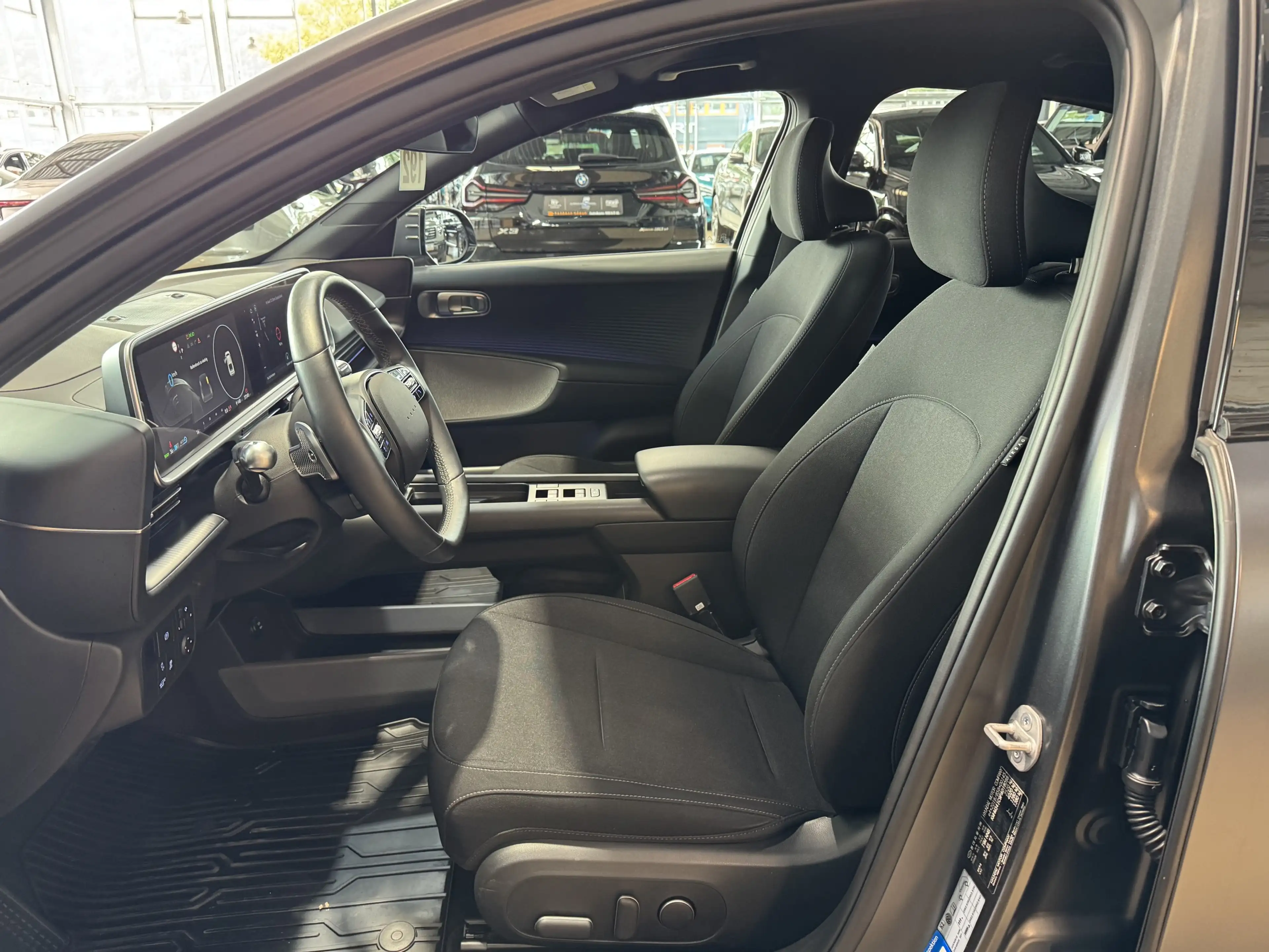 Hyundai IONIQ 6 Techniq R.Cam Navi Wärmepumpe HUD 4WD — photo 11