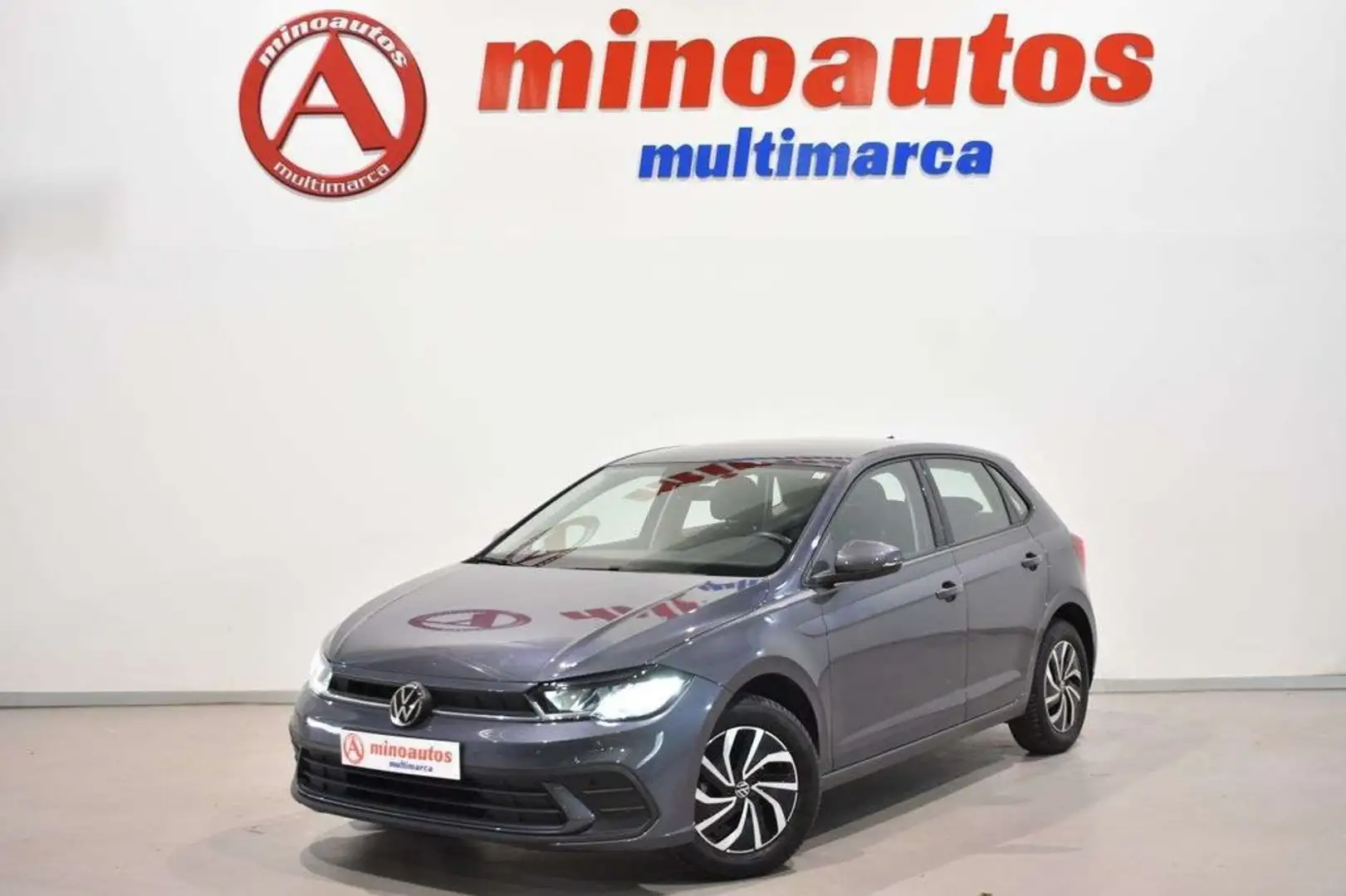 Volkswagen Polo 1.0 TSI Advance 70kW Gris - 2