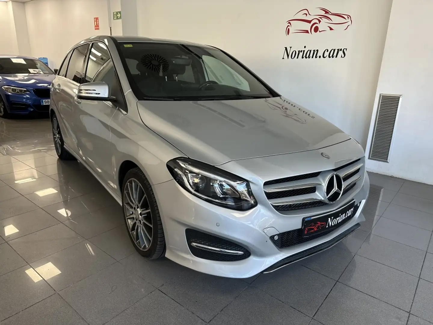 Mercedes-Benz B 180 180d 7G-DCT Grey - 1