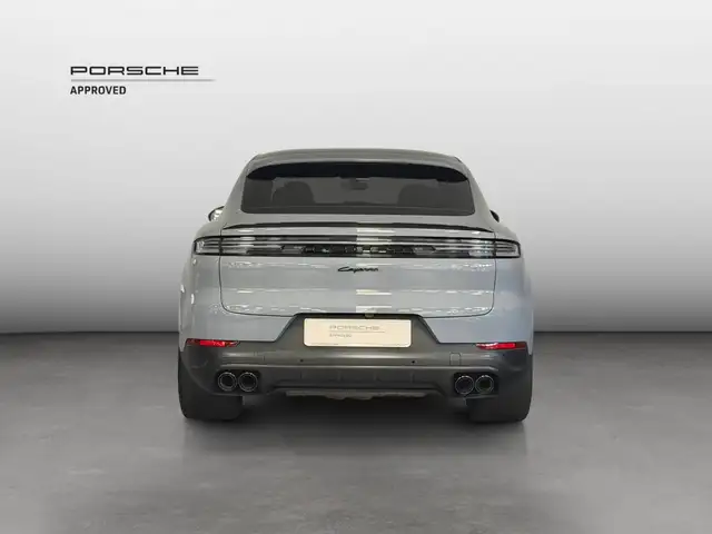 Porsche Cayenne view 4
