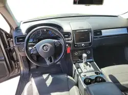 Volkswagen Touareg снимка Volkswagen Touareg