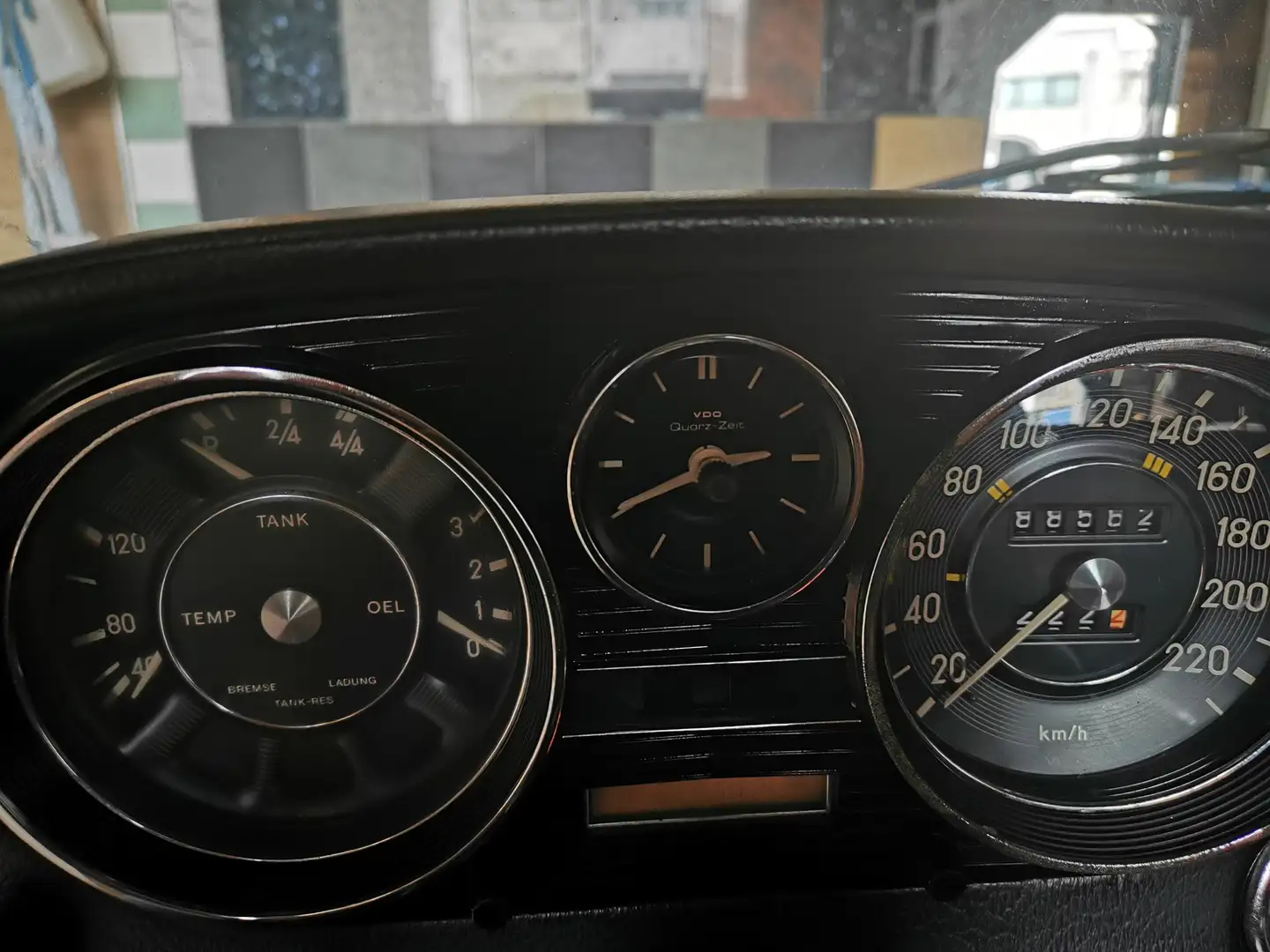 Mercedes-Benz Strich 8 Bej - 2