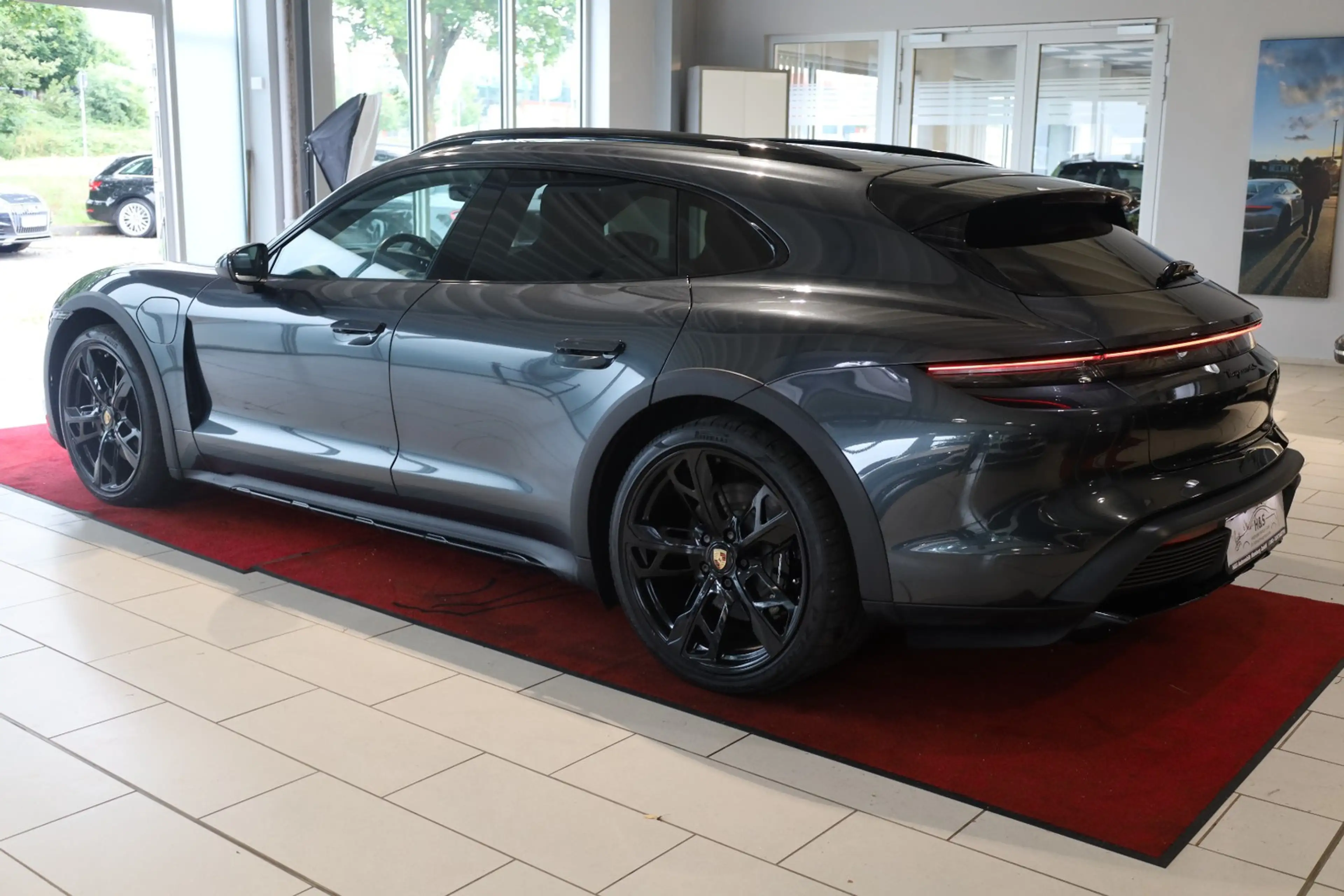 Porsche Taycan Cross Turismo 4 S*BOSE* Exkl Manufak. — photo 3