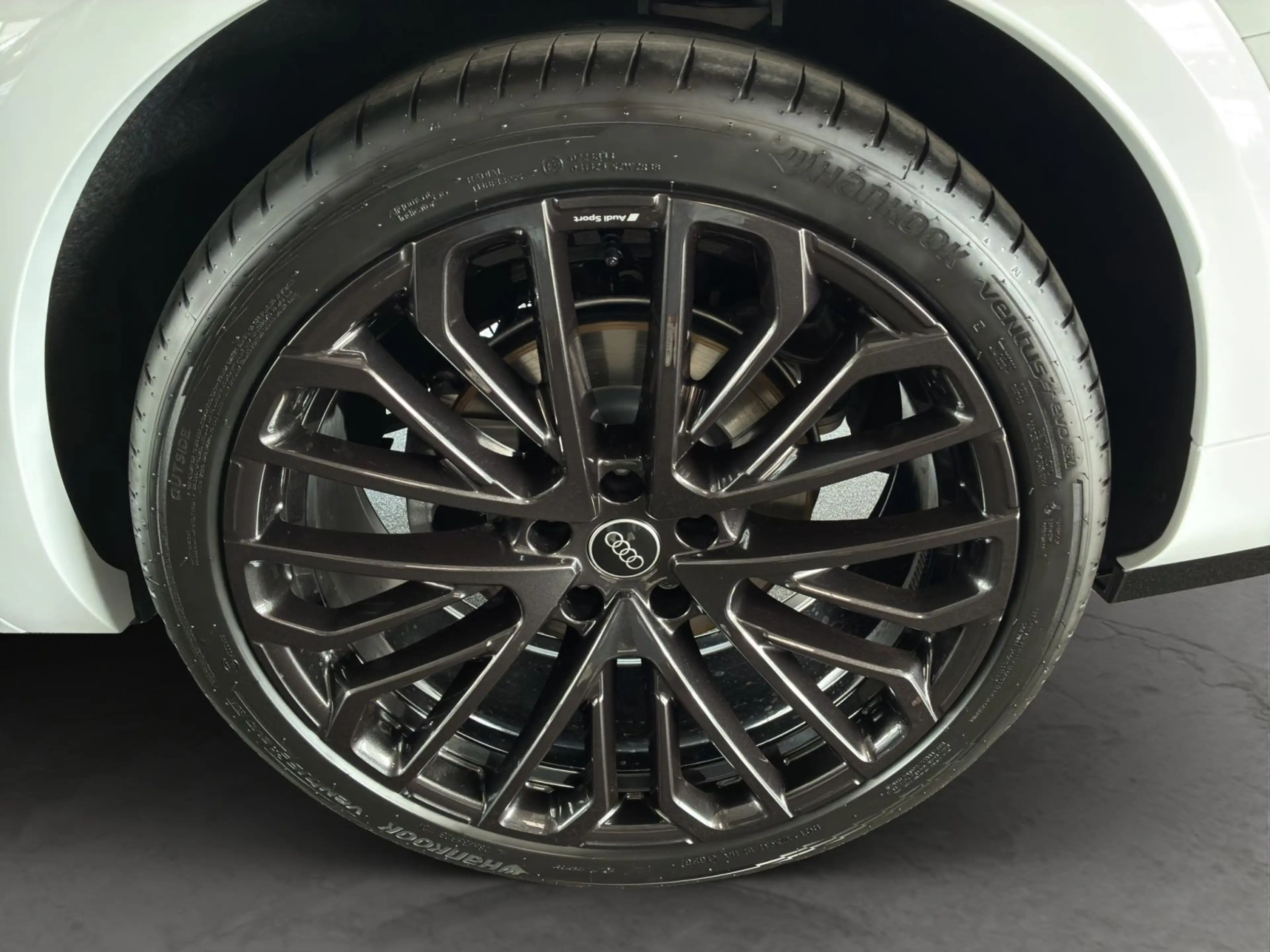 Audi Q7 SUV TDI quattro 220 kW tiptronic — photo 15