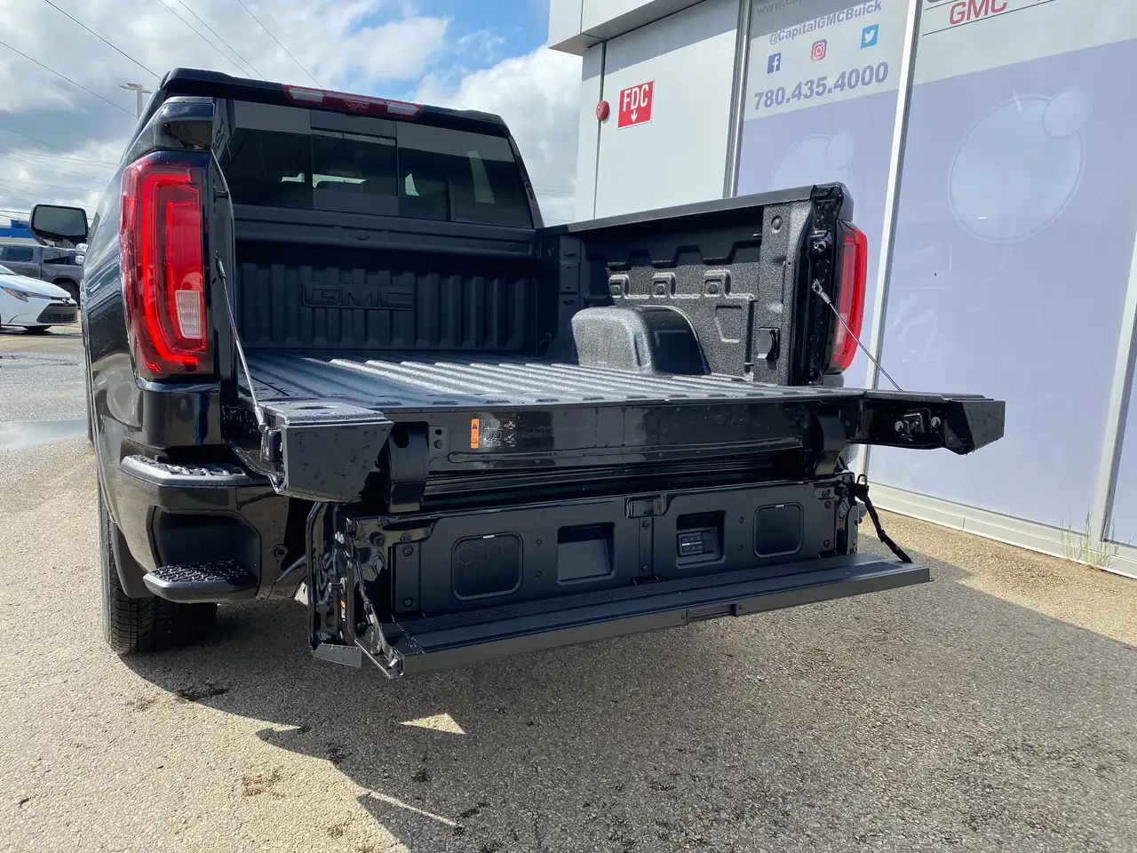 GMC Sierra 1500 снимка GMC Sierra 1500