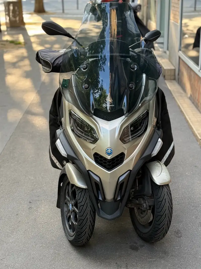 Piaggio MP3 400 - 1