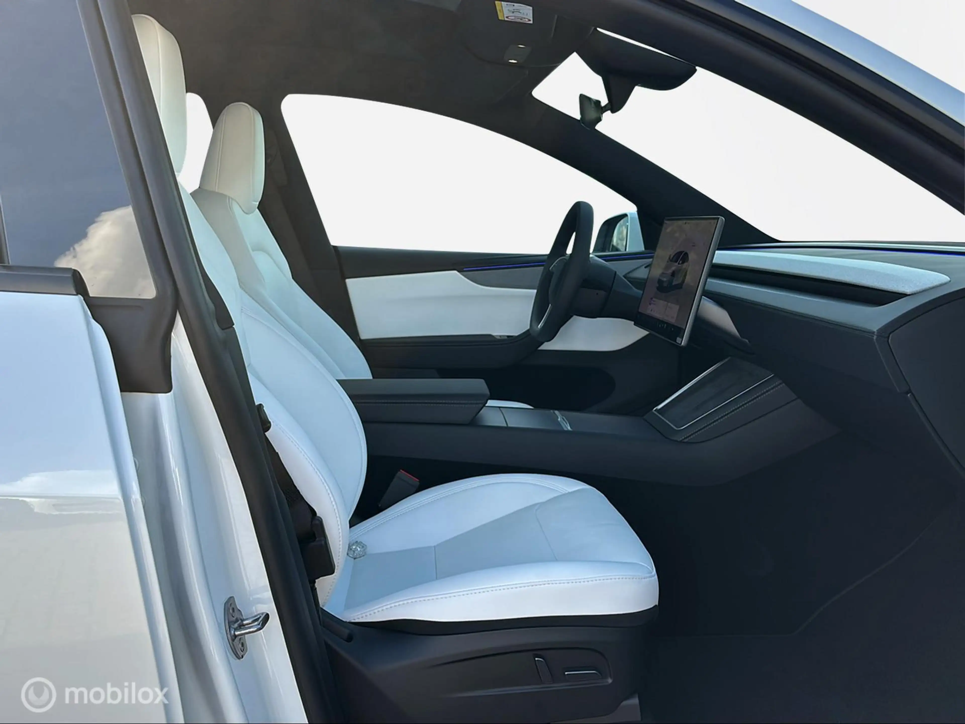 Tesla Model Y Premium Long Range RWD / Nieuw direct leverbaar!! — photo 7