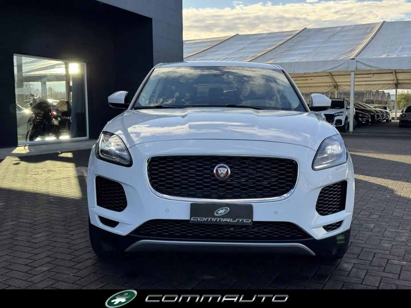 Jaguar E-Pace 2.0D 150 CV AWD aut. R-Dynamic S Blanc - 2